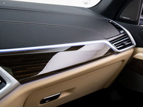 Used 2021 BMW X5 xDrive45e w/ Executive Package 2 image 28