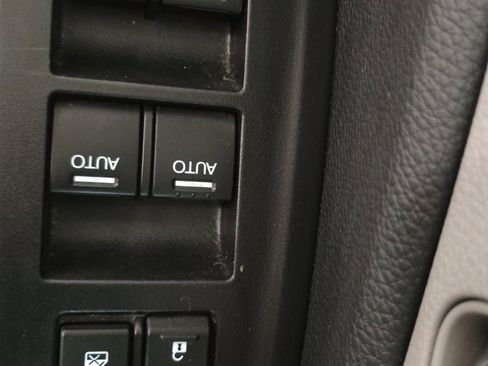 Used 2018 Honda Pilot LX image 19