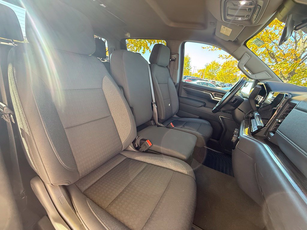 Used 2023 Chevrolet Silverado 1500 LT AWD/4WD image 29