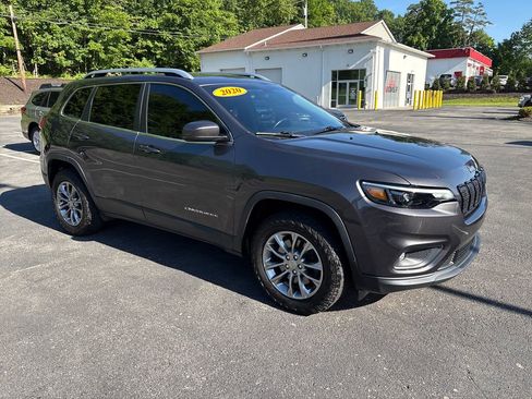 Used 2020 Jeep Cherokee Latitude Plus AWD/4WD image 7