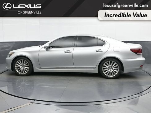 Used 2013 Lexus LS 460 w/ Comfort Pkg RWD image 5