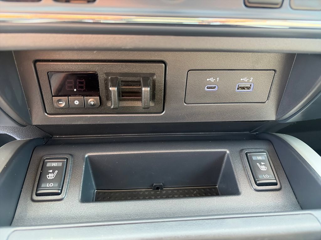 Certified 2024 Nissan Titan SV w/ SV Convenience Package AWD/4WD image 34