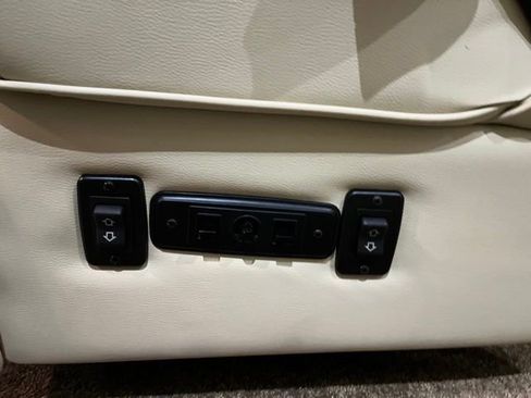 Used 2023 Mercedes-Benz Sprinter 2500 image 19