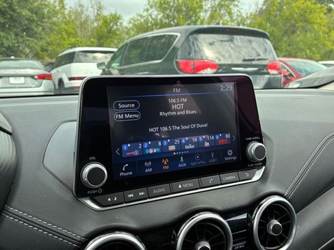 Used 2025 Nissan Sentra SV image 20