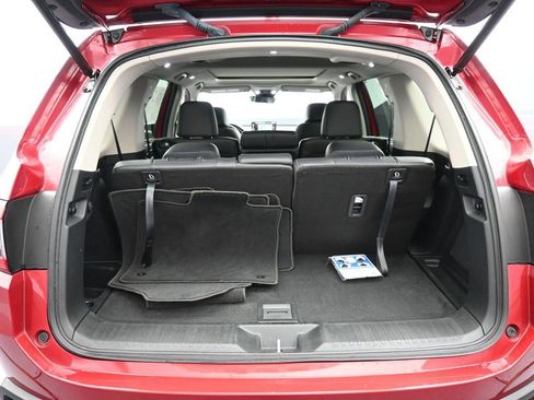 Used 2024 Honda Pilot Touring image 23