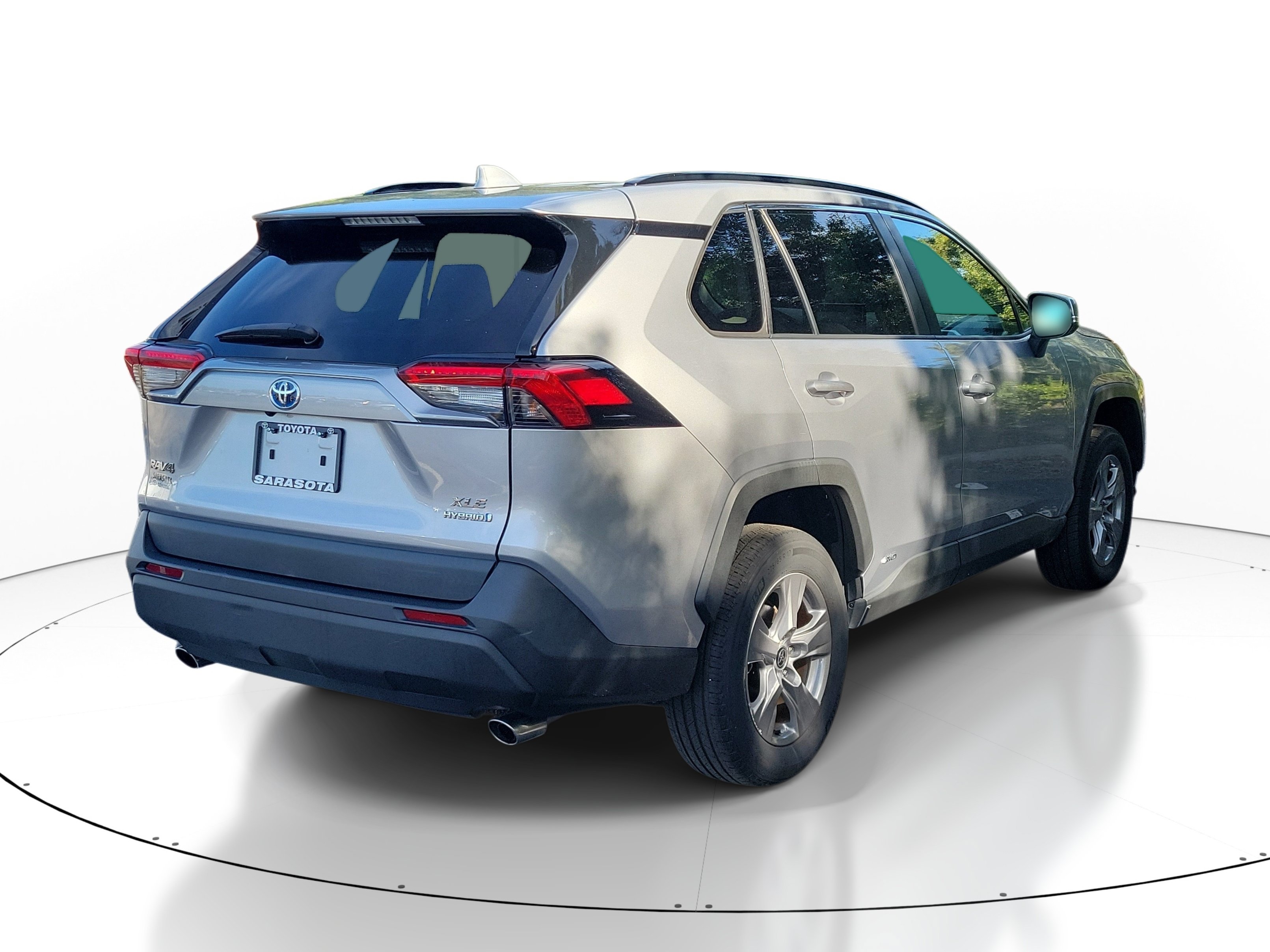 Used 2022 Toyota RAV4 XLE AWD/4WD image 6