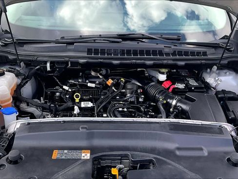 Used 2024 Ford Edge SEL image 9