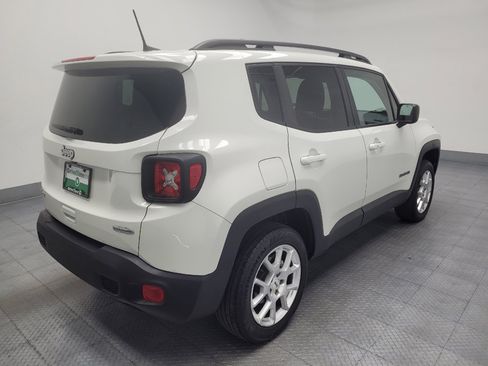 Used 2022 Jeep Renegade Latitude AWD/4WD image 9