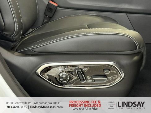 New 2025 Jeep Grand Cherokee Overland w/ Adv Protech Group III AWD/4WD image 16