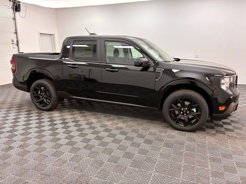 New 2025 Ford Maverick XLT w/ Black Appearance Package image 6