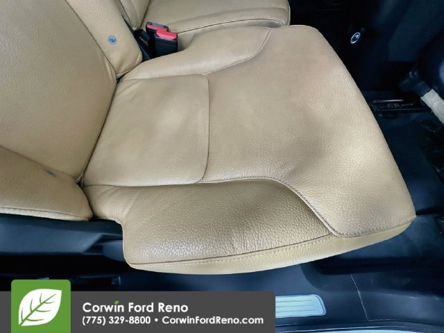 Used 2018 Volvo XC90 T6 Momentum w/ Momentum Plus Package AWD/4WD image 31