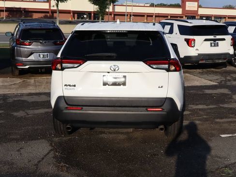 Used 2023 Toyota RAV4 LE FWD image 7