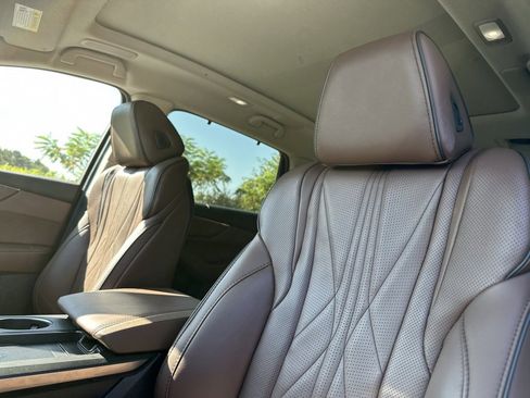 Used 2025 Acura MDX Advance Package image 15