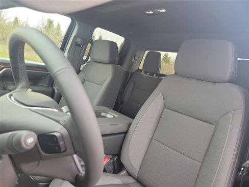 New 2026 GMC Sierra 1500 SLE w/ Preferred Package image 15