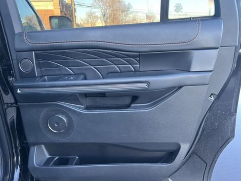 Used 2023 Ford Expedition Max Platinum image 13