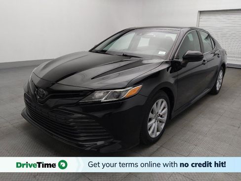 Used 2020 Toyota Camry LE FWD image 1