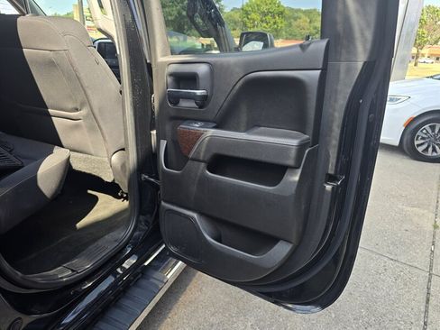 Used 2017 GMC Sierra 1500 SLE w/ SLE Value Package AWD/4WD image 16