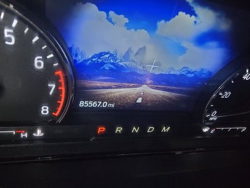 Used 2020 Ford Explorer XLT w/ Equipment Group 202A AWD/4WD image 24