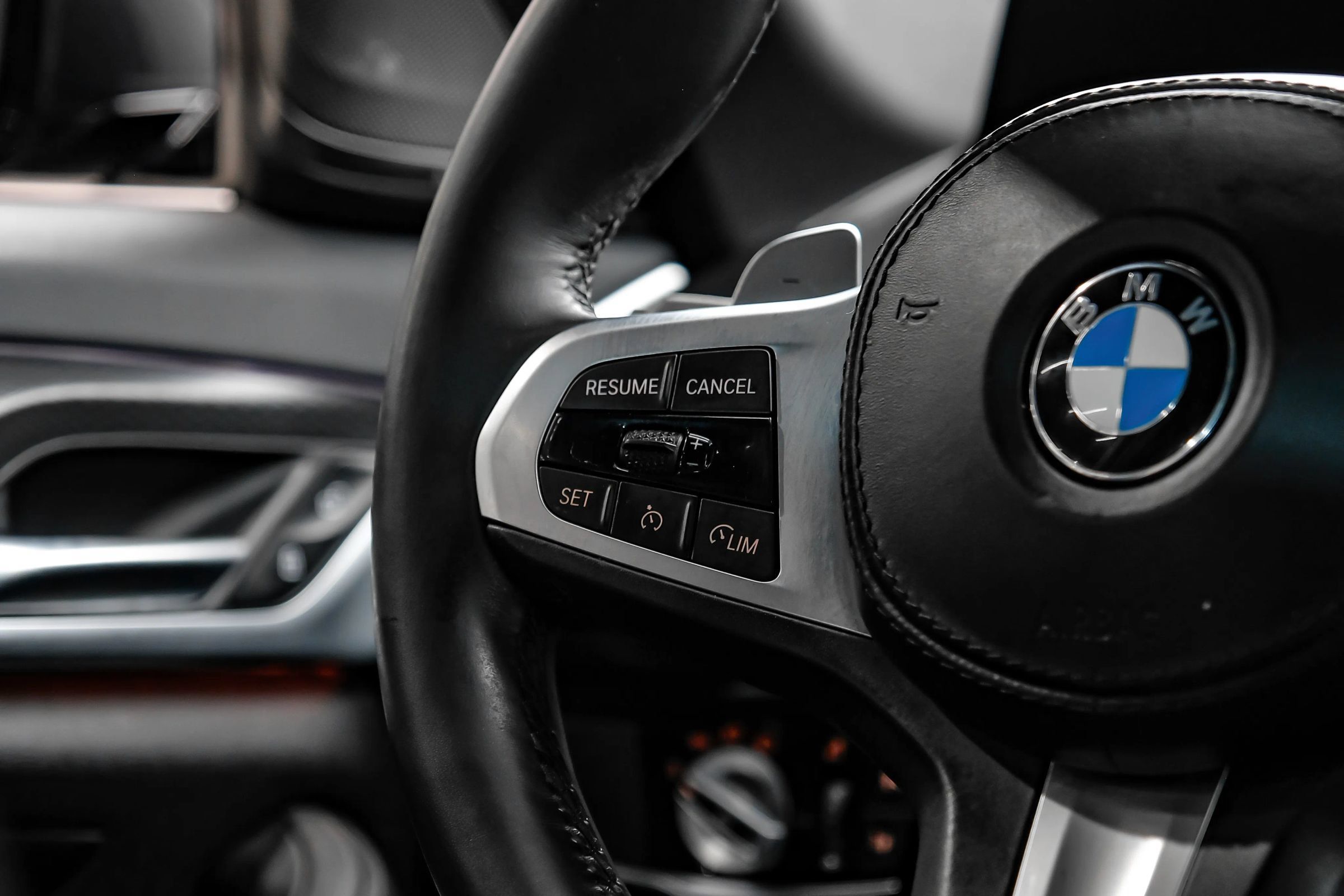 Used 2021 BMW 540i w/ M Sport Package RWD image 21