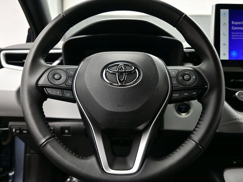 Used 2025 Toyota Corolla SE w/ SE Premium Package AWD/4WD image 23