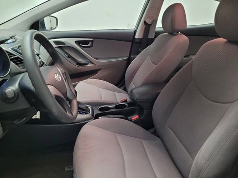 Used 2015 Hyundai Elantra SE image 17