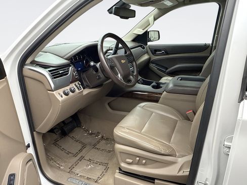 Used 2020 Chevrolet Tahoe LT w/ Luxury Package image 10