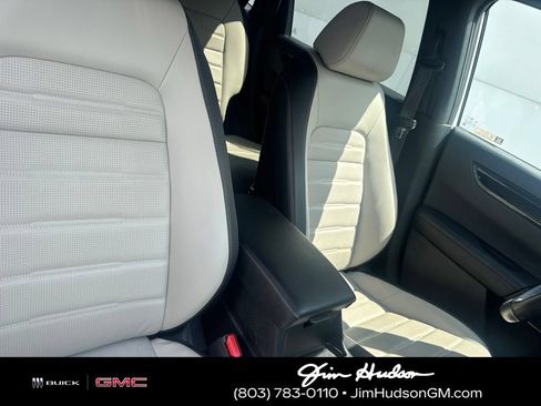 Used 2024 Honda CR-V Sport Touring image 4