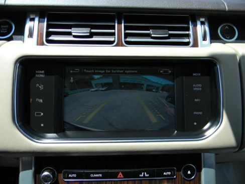Used 2014 Land Rover Range Rover Supercharged AWD/4WD image 22