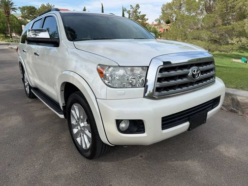 Used 2016 Toyota Sequoia Platinum RWD image 7