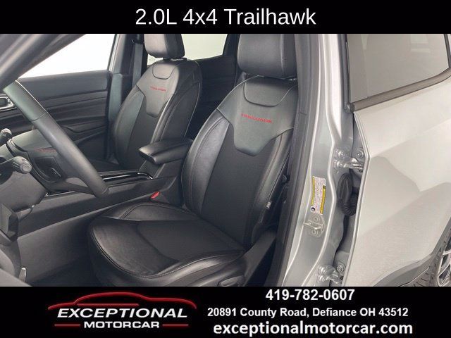 Used 2025 Jeep Compass Trailhawk AWD/4WD image 33