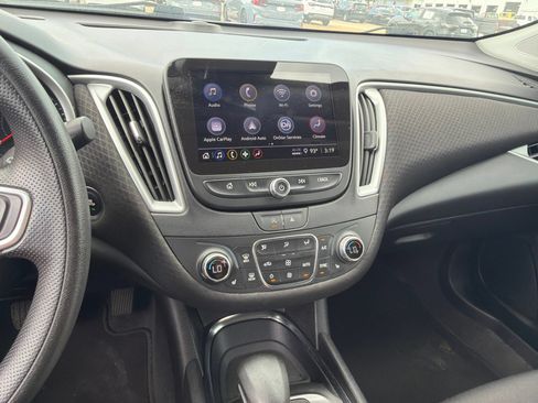 Used 2024 Chevrolet Malibu LT FWD image 5