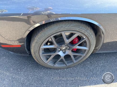 Used 2018 Dodge Challenger R/T w/ Performance Handling Group RWD image 8