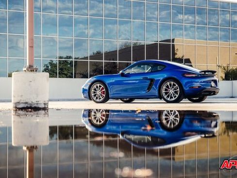 Used 2017 Porsche 718 Cayman S image 17