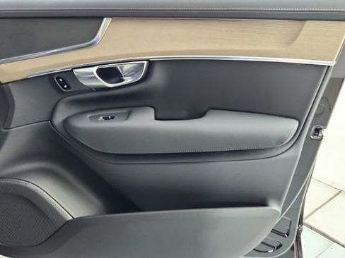New 2026 Volvo XC90 B6 Plus w/ Protection Package AWD/4WD image 39