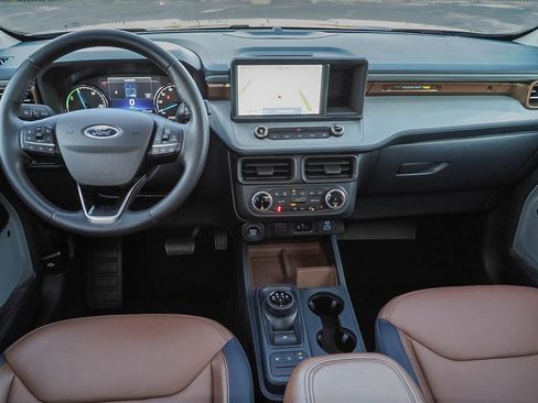 Used 2024 Ford Maverick Lariat image 10