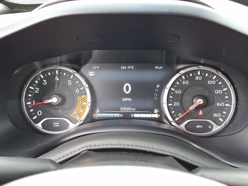 Used 2023 Jeep Renegade Latitude image 26