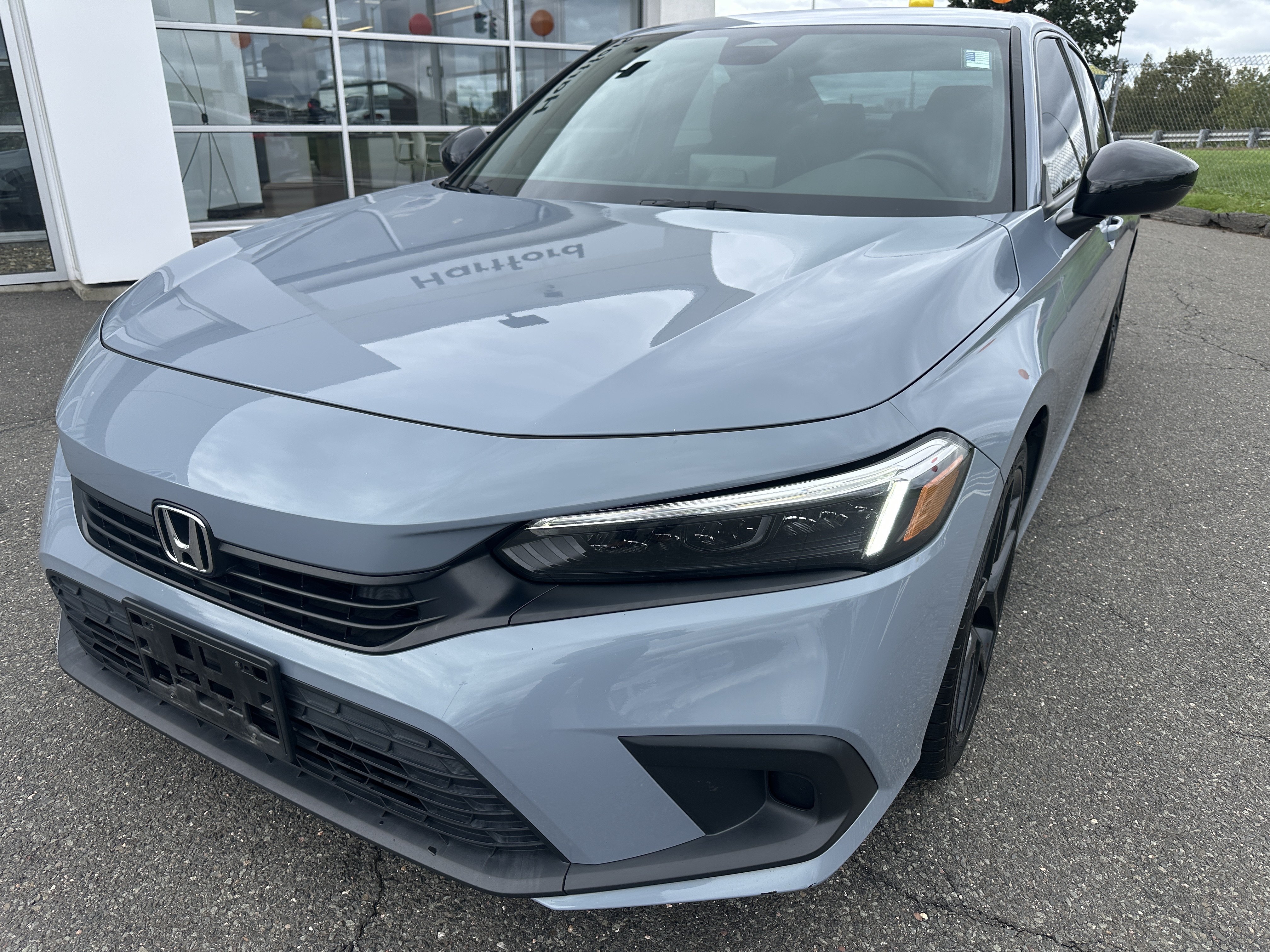 Used 2023 Honda Civic Sport image 2
