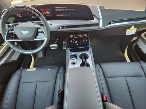 New 2026 Cadillac Vistiq Sport AWD/4WD image 24