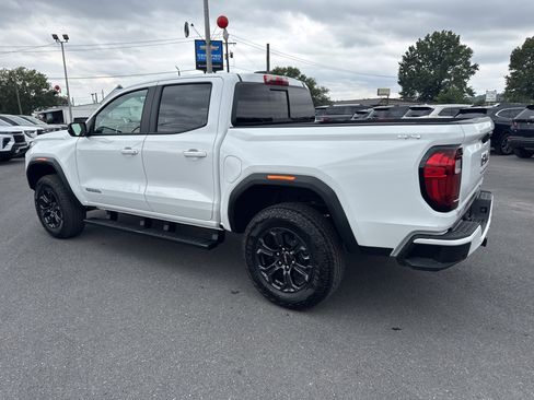 New 2025 GMC Canyon Elevation w/ Convenience Package image 6