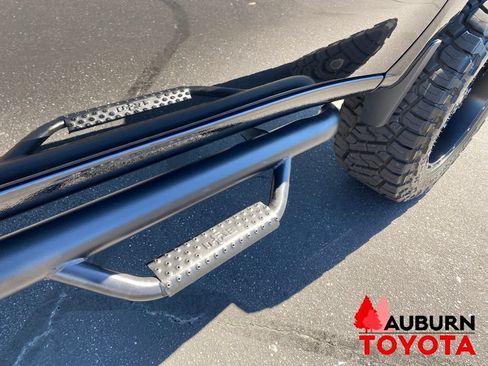 Used 2019 Chevrolet Silverado 1500 RST AWD/4WD image 9