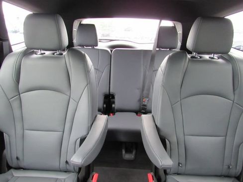Certified 2023 Buick Enclave Premium w/ Experience Buick Package AWD/4WD image 30