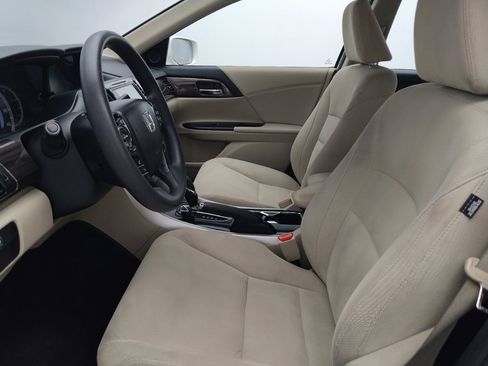 Used 2016 Honda Accord EX image 17