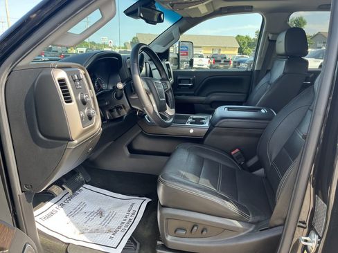 Used 2017 GMC Sierra 3500 Denali w/ Duramax Plus Package AWD/4WD image 24