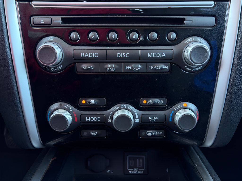 Used 2019 Nissan Pathfinder S FWD image 29