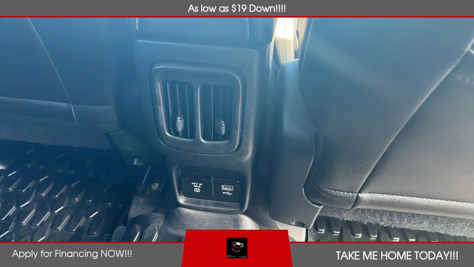 Used 2018 Jeep Compass Latitude w/ Popular Equipment Group AWD/4WD image 12