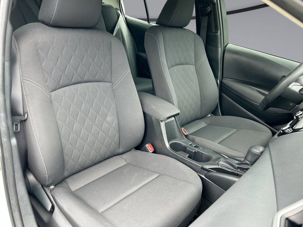 Certified 2026 Toyota Corolla LE FWD image 28