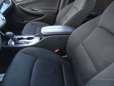 Used 2023 Chevrolet Malibu LT image 10