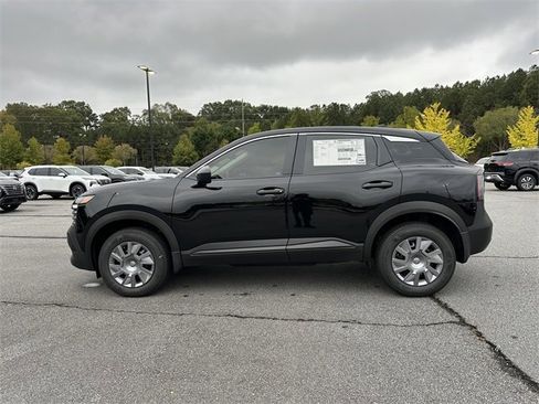 New 2026 Nissan Kicks S image 5