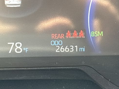 Used 2025 Toyota RAV4 XLE AWD/4WD image 18