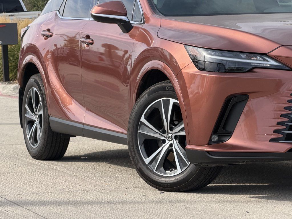 Used 2024 Lexus RX 350h w/ Accessory Package (K3) AWD/4WD image 9